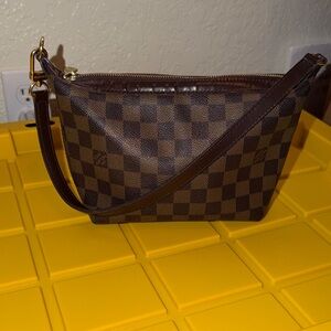 Louis Vuitton lllovo MM Damier Ebene shoulder bag